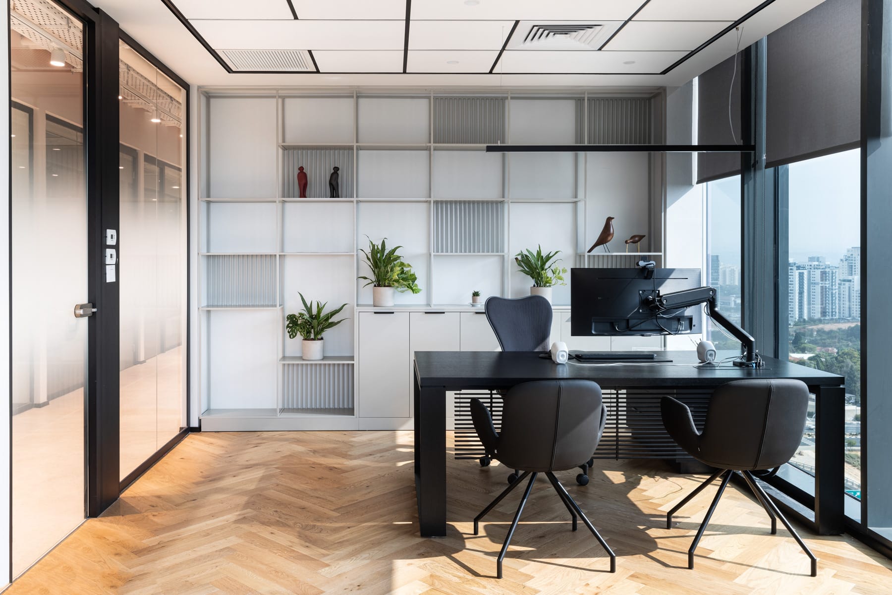 Arch-bralcodaisy-chair-Btmirra-2-chair-hm-4-1-1