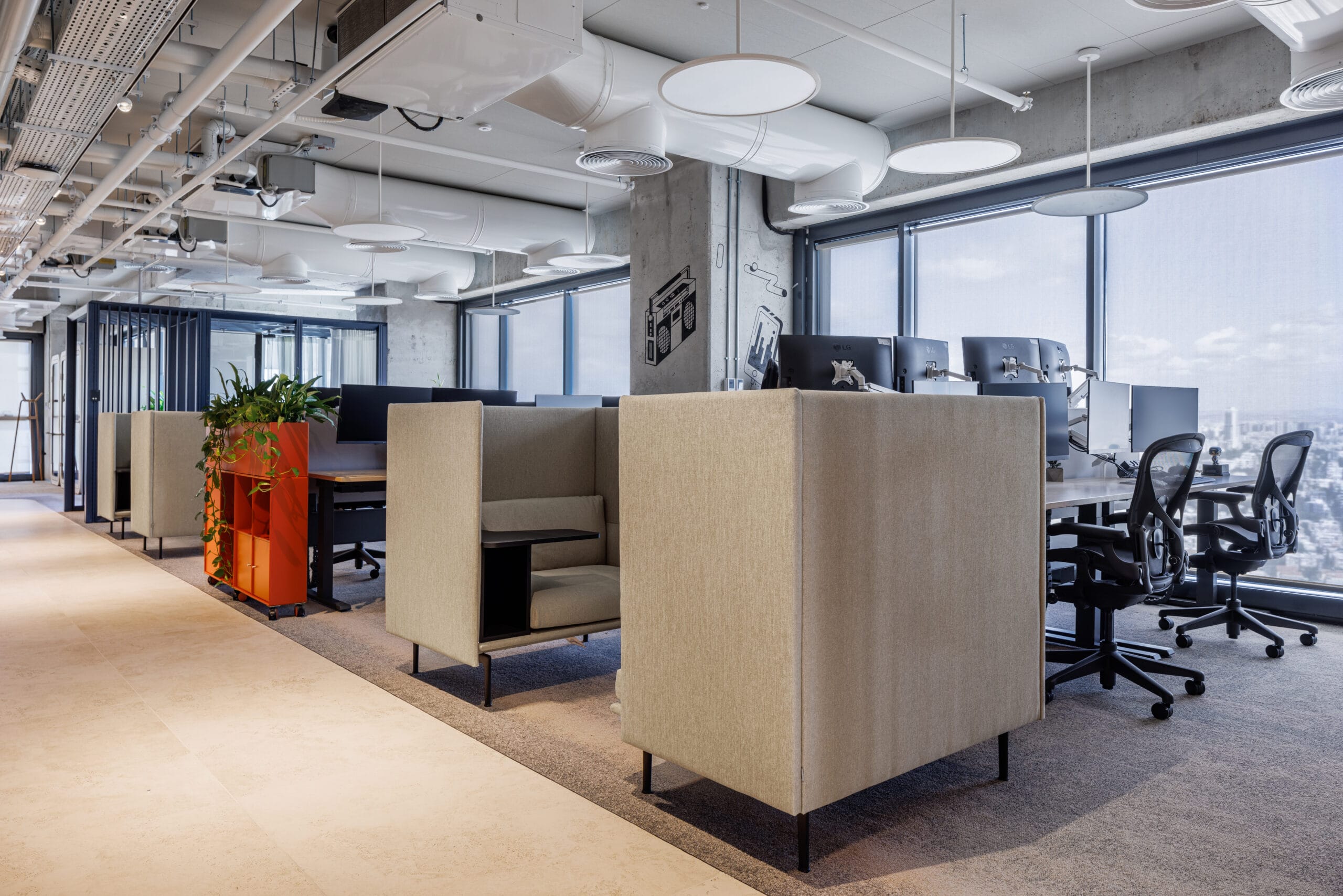 Linkedin-photo-by-Shai-Epstein_36-1-scaled-1