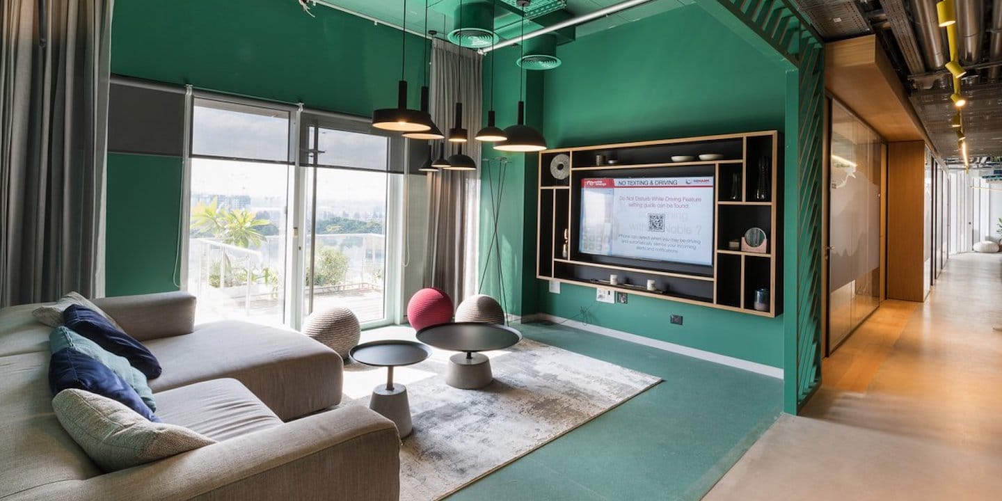 Montis-beanie-1440x720-1-1