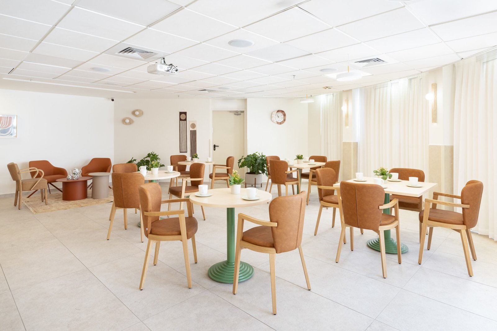 NeveHorim_0M4A4013_curtains-scaled-2