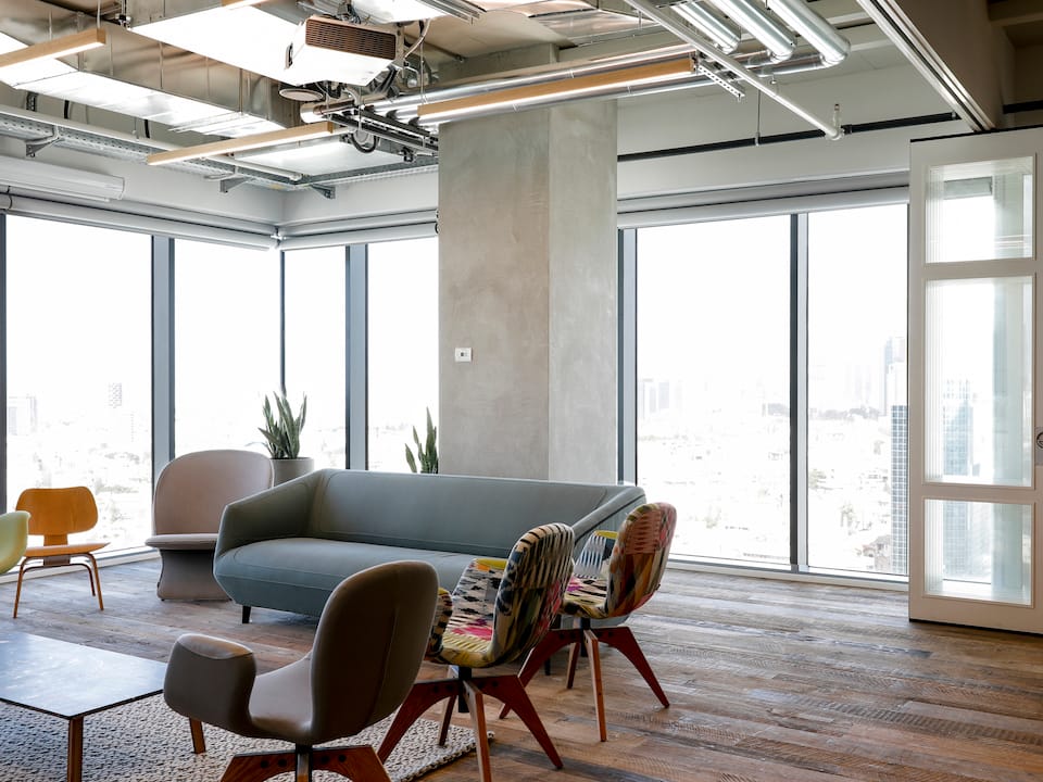 Visa-2-By-Kfir-Ziv-960x720-1