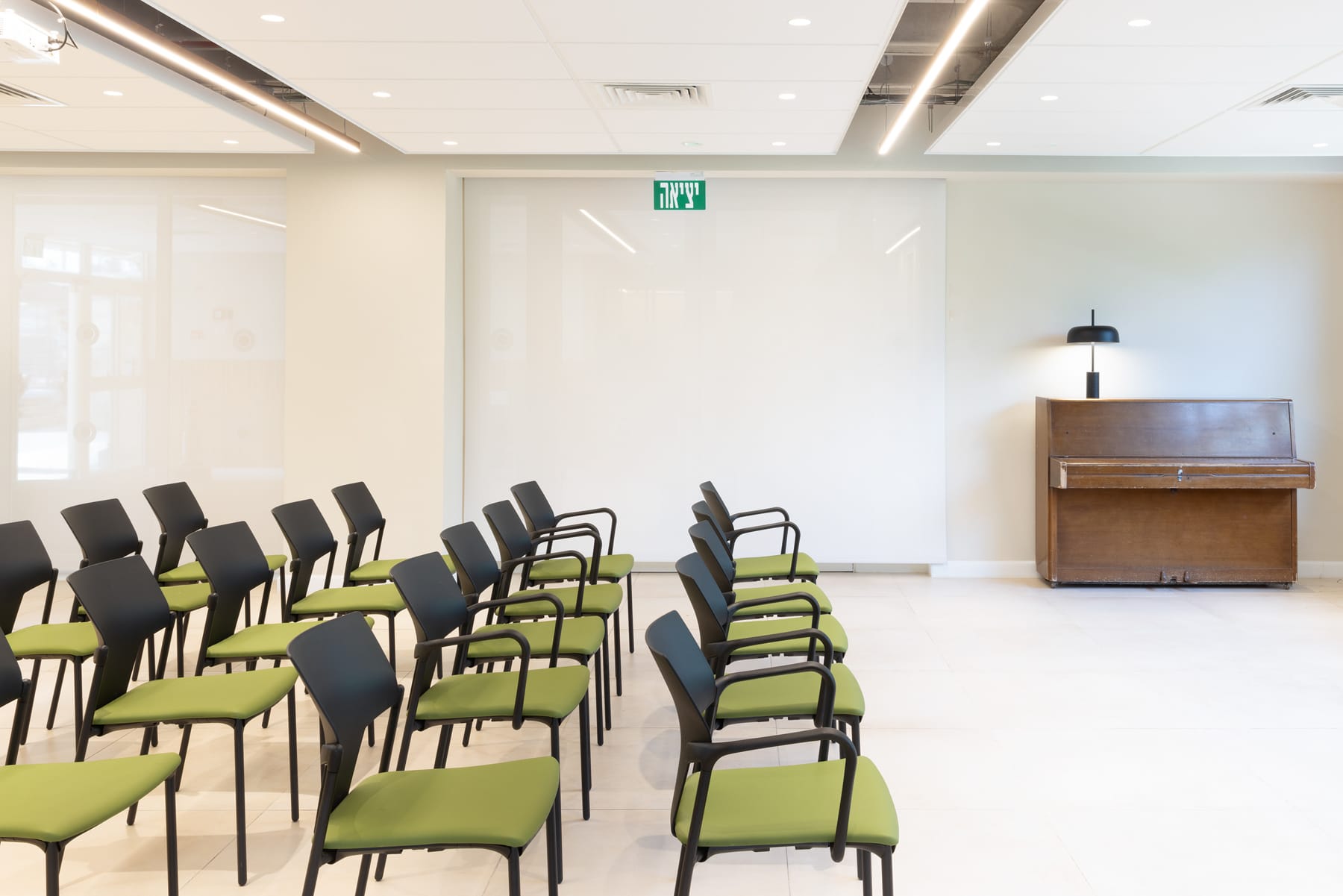 aktiva-עם-מושב-מרופד-2