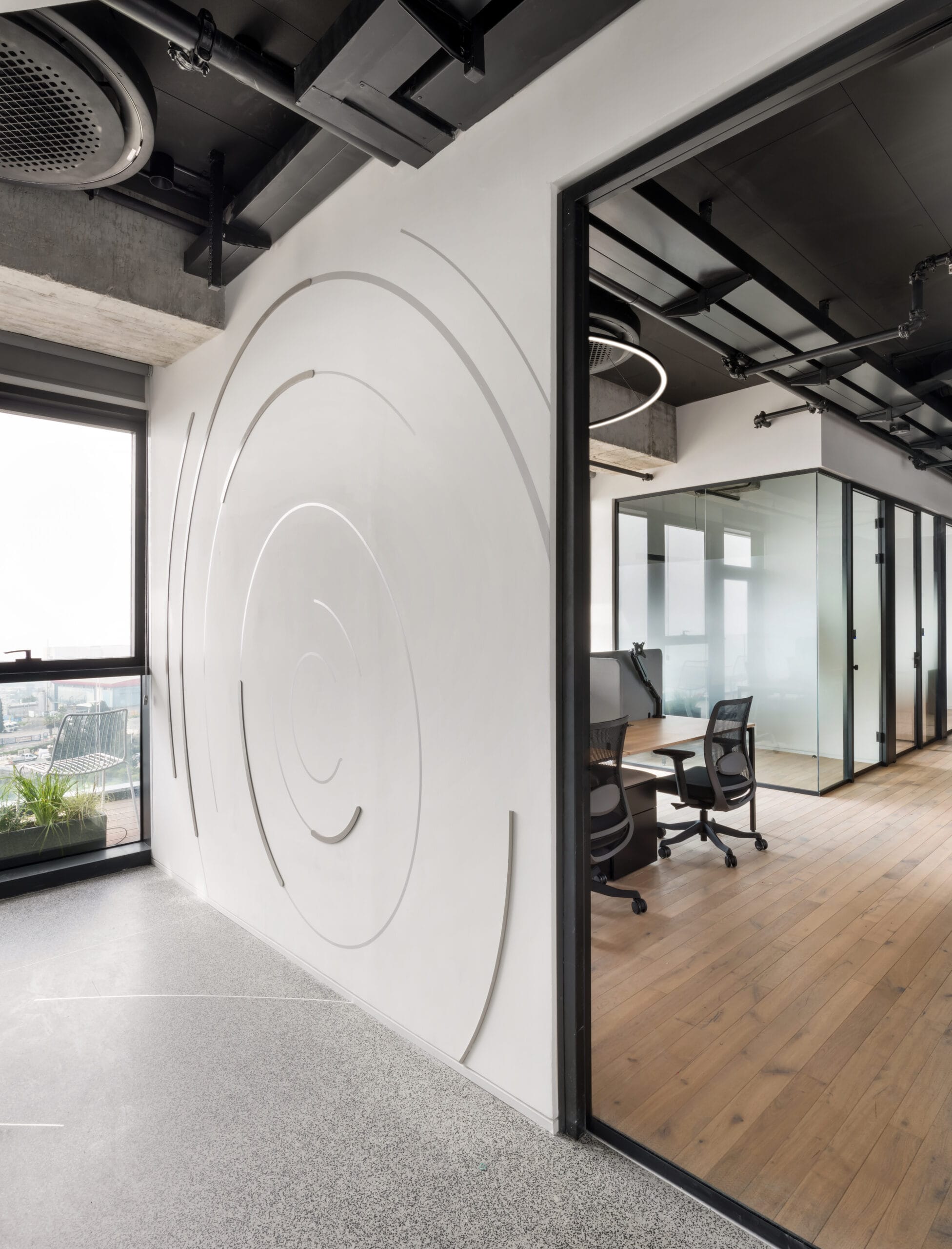 anggun-meryfairnoa-table-raio-scaled-3