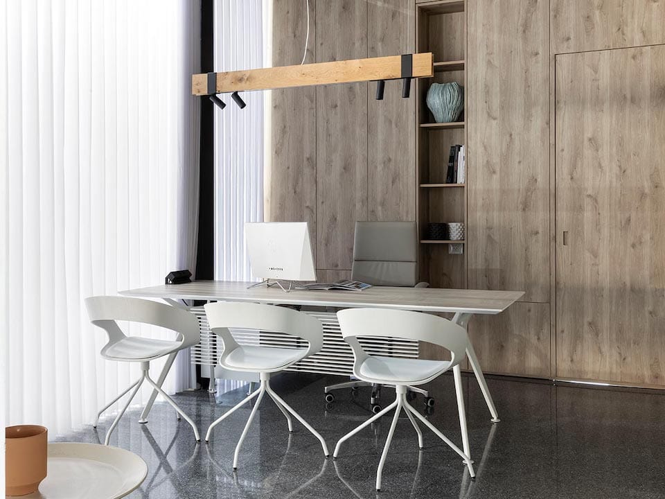 arkitek-work-table-actiubody-chair-sitlandchat-chair-ply-collection-3-1