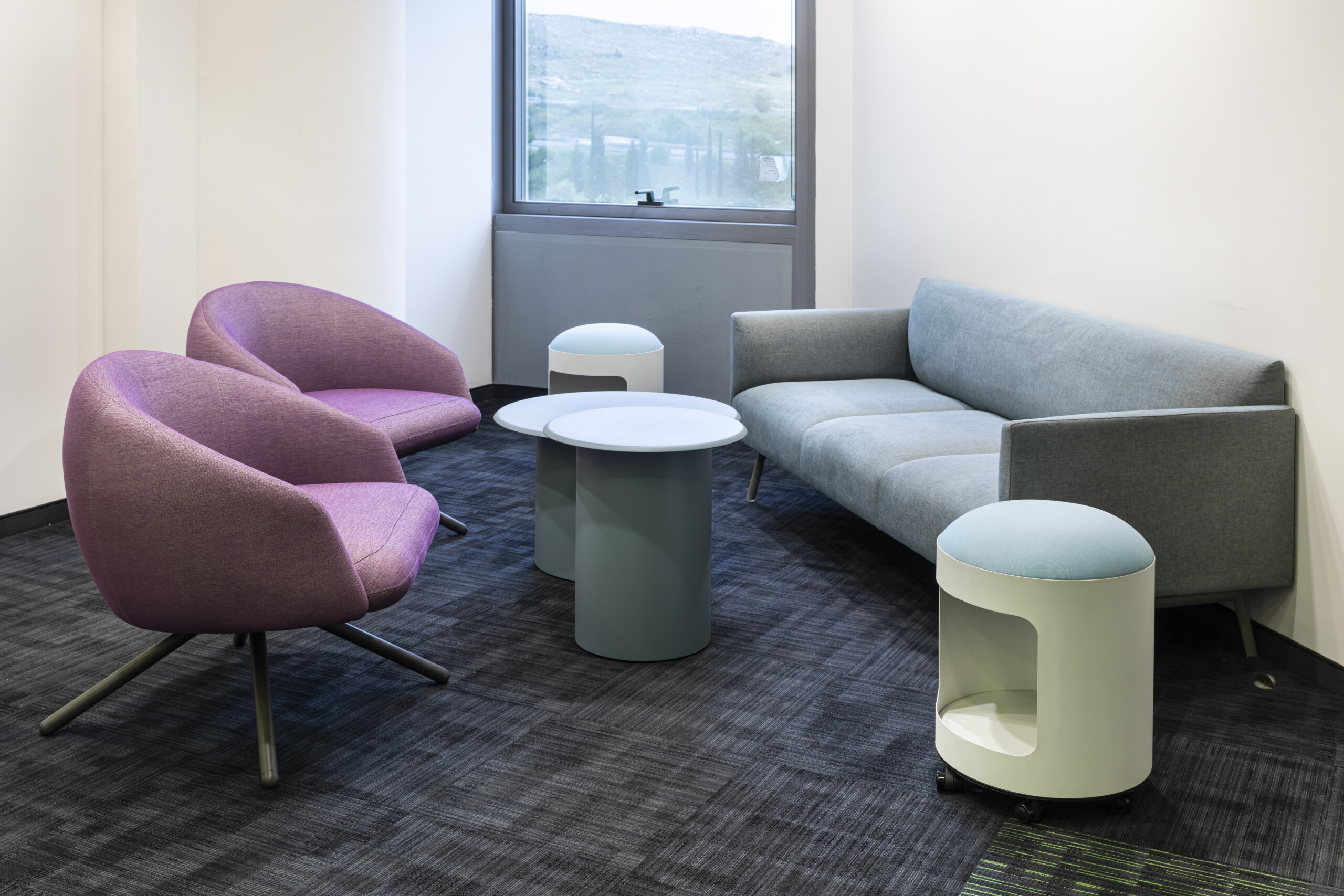 bonny b&t+drage table+r2 pouf+led sofa+bijoue b&t (2)