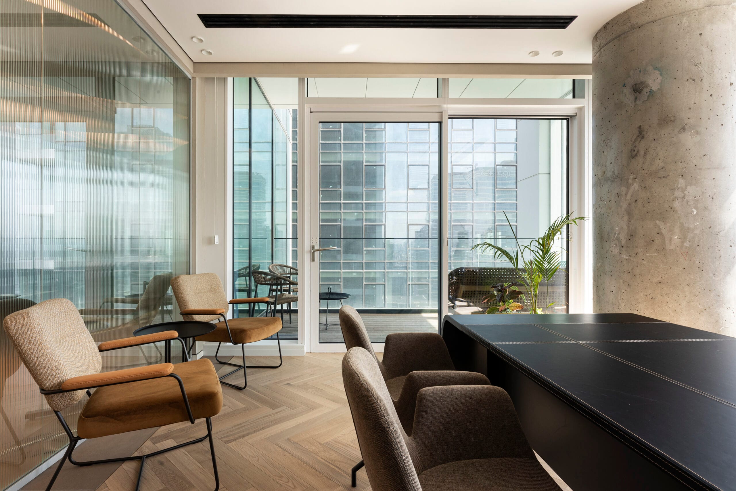 daisy-bTsestantedelphikikosini-bt-scaled-1