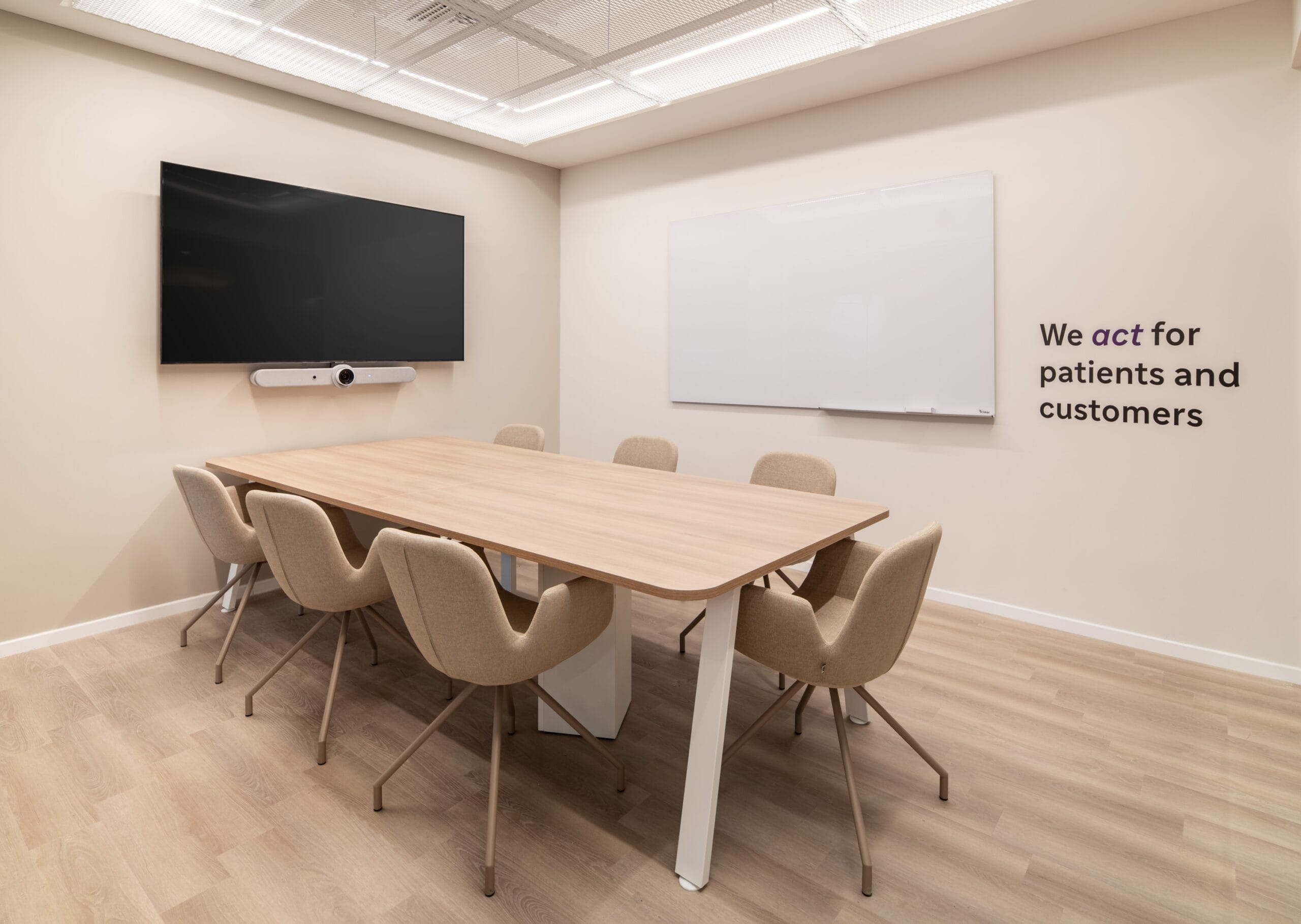 endow-meeting-table-raiodaisy-prong-5-scaled-2