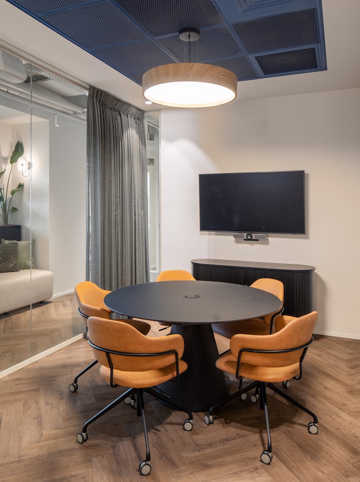 ikon-round-table-pedrali