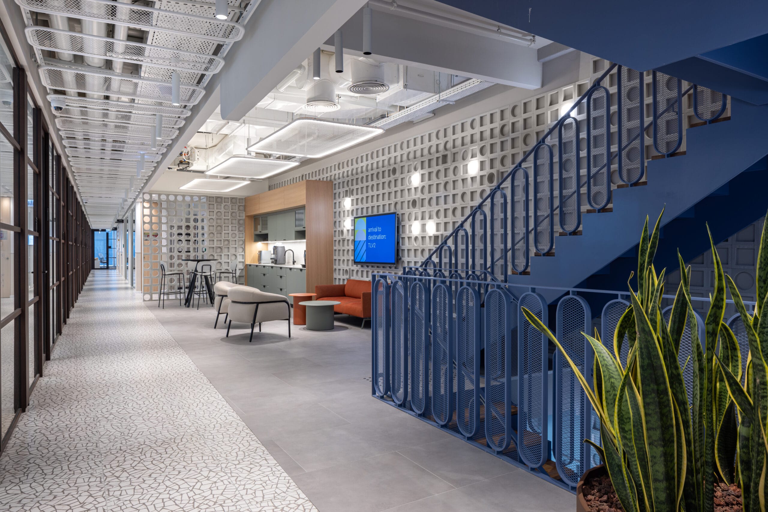 led-sofa-bt-2-1-scaled-3