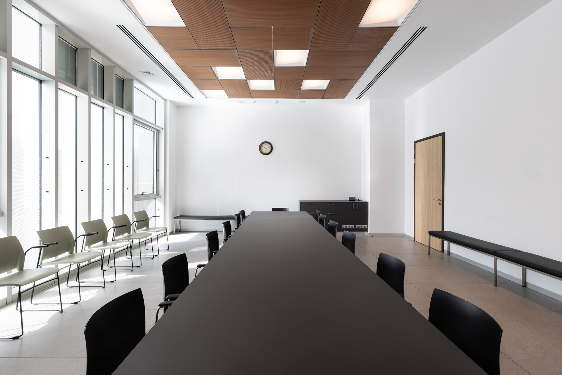 nature-meeting-table-by-pitaro-13