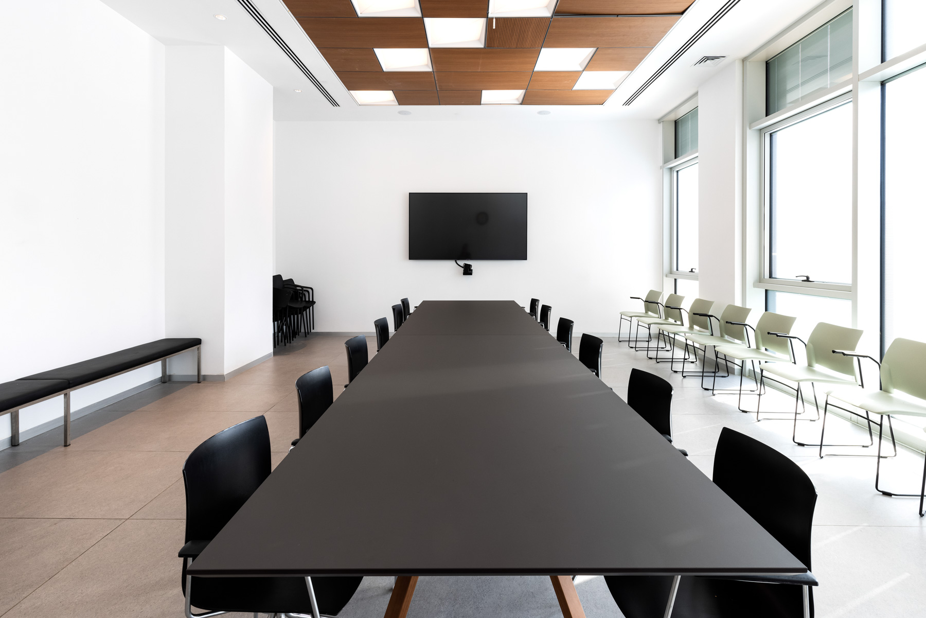 nature-meeting-table-by-pitaro-8