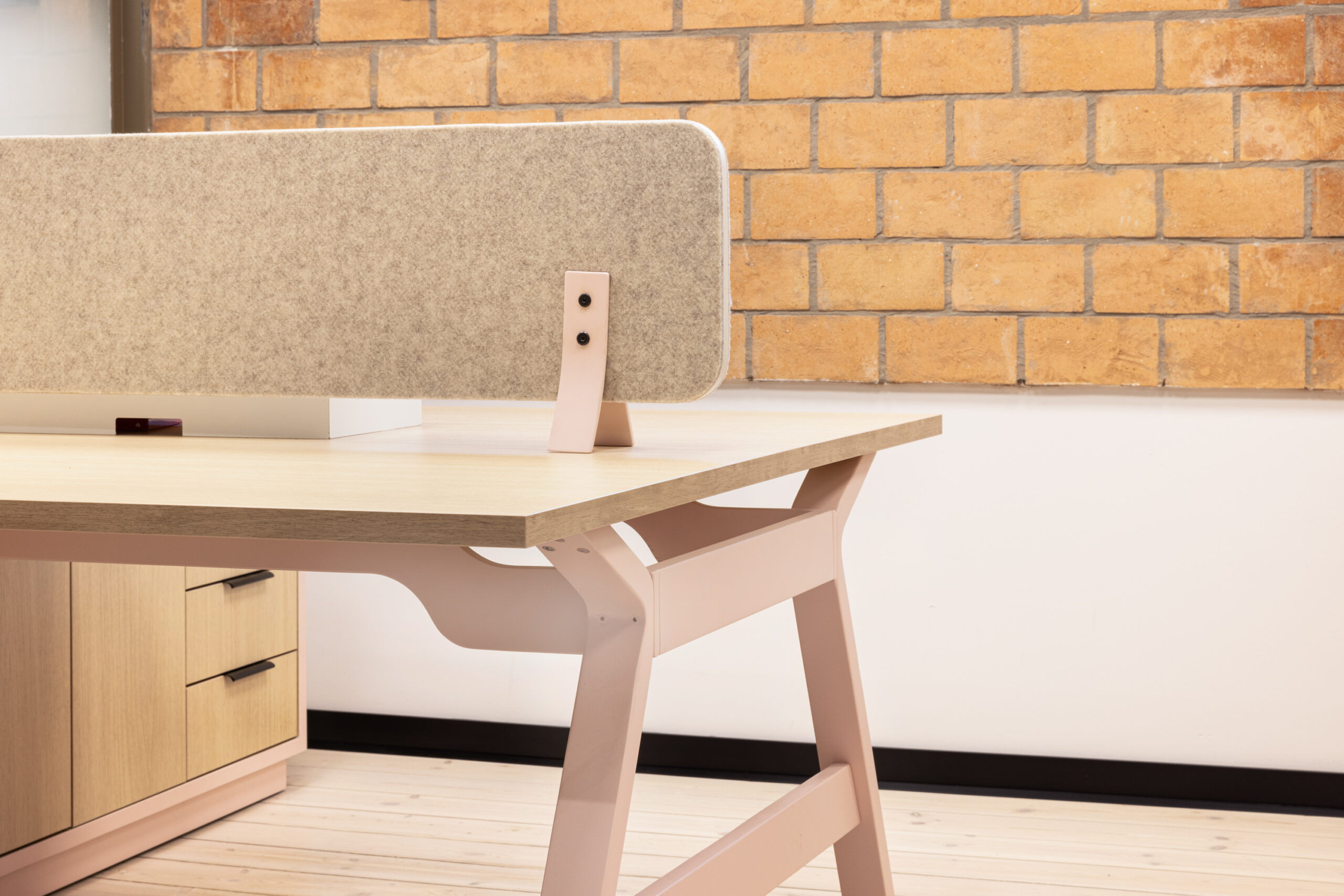 natureשלוחה-בייצור-מקומימחיצה-פיטרו-scaled-4