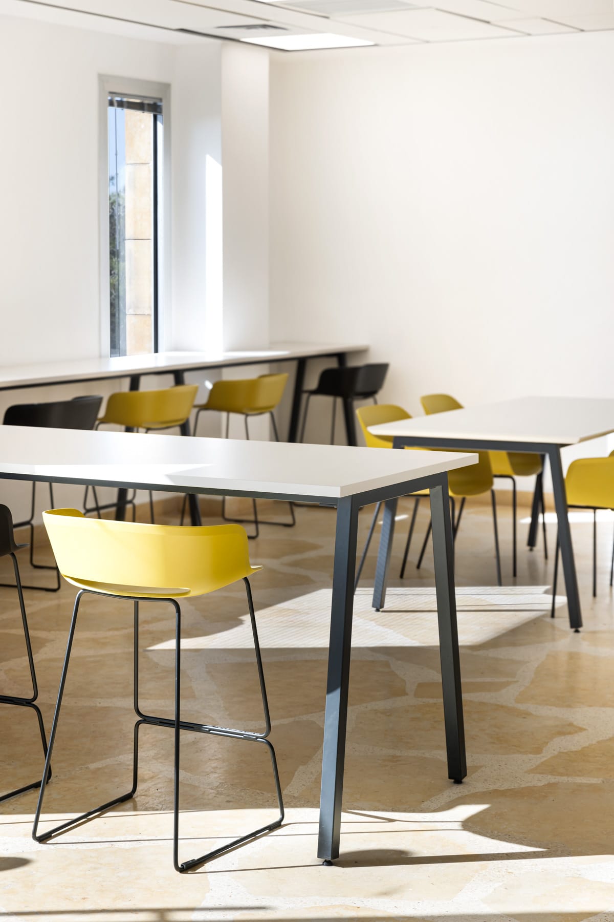 noa-bar-table-raio-2-1