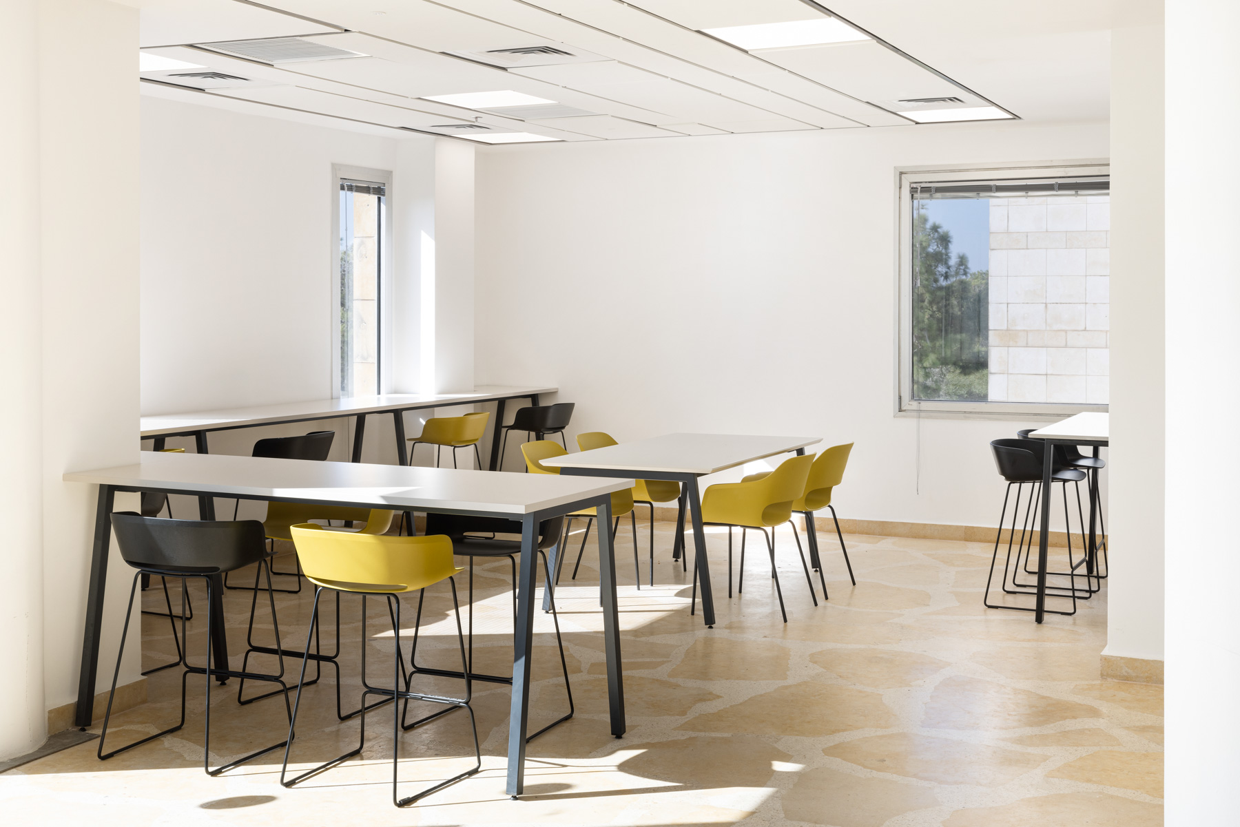 noa-bar-table-raio-5-1-1