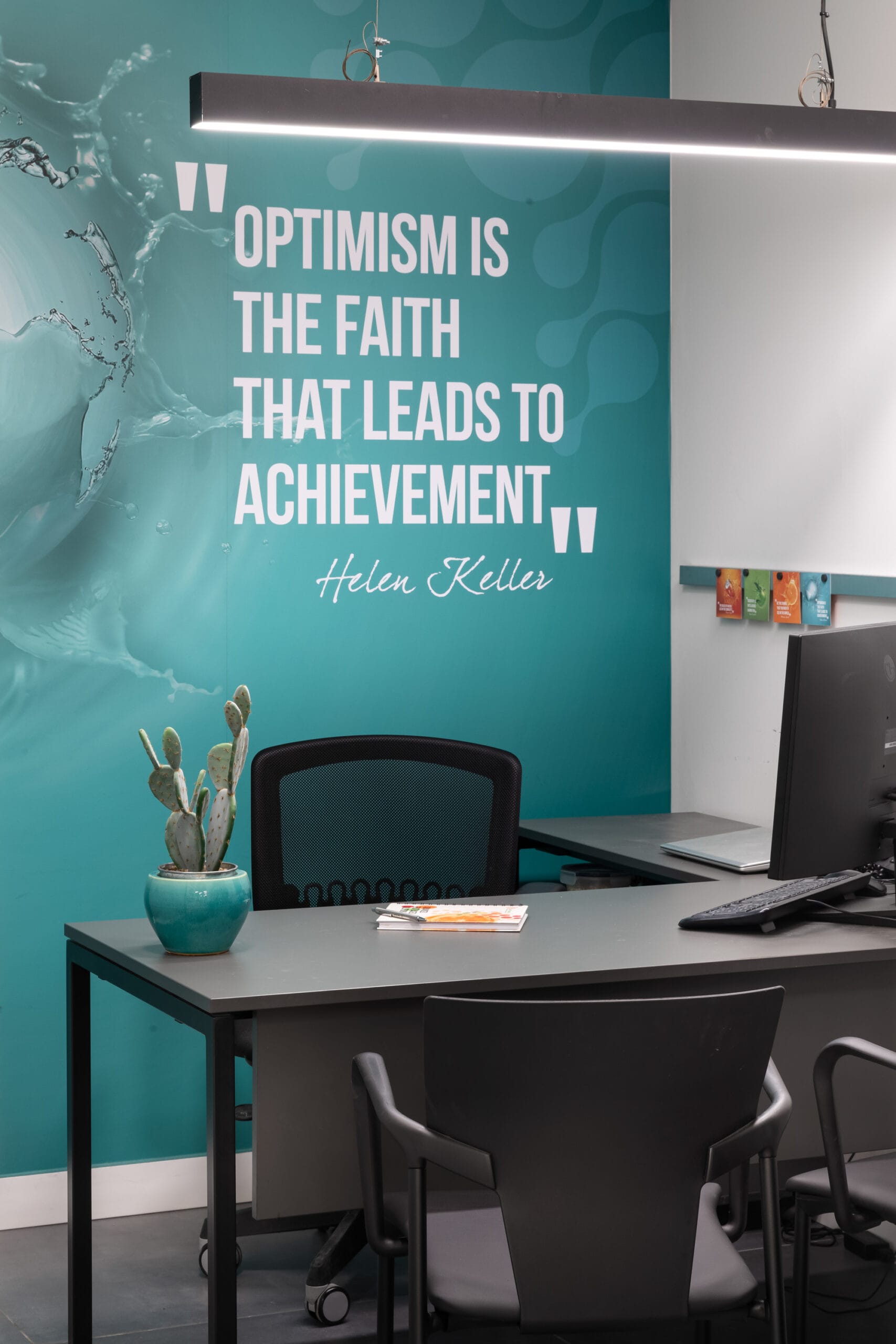 noa-table-raioesie-chairaktiva-omp-scaled-1