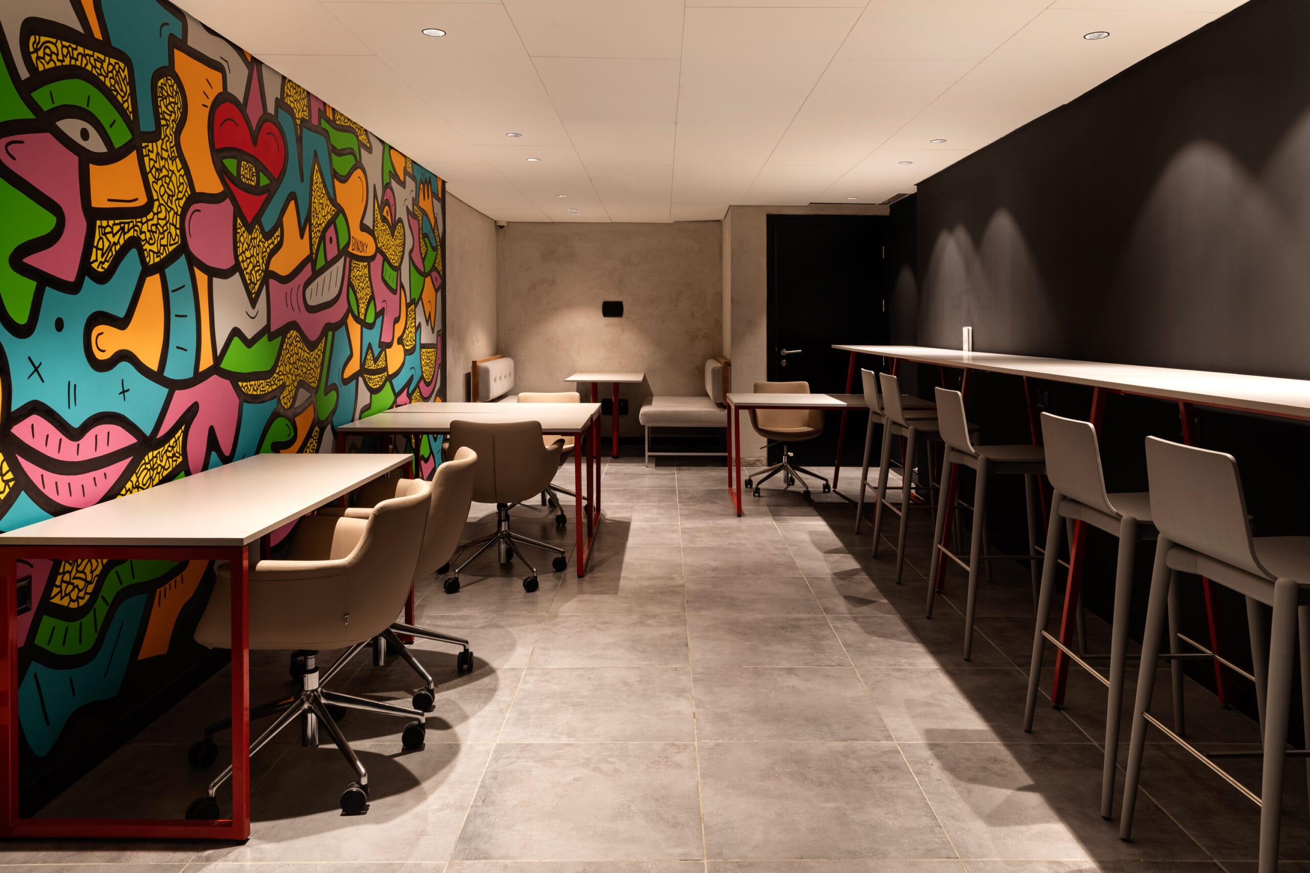 noa-table-raiorego-btmalmo-bar-pedraliבוט-בייצור-מקומי-פיטרו-1-scaled-1