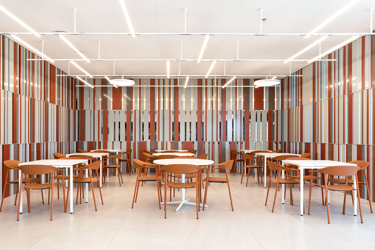 noa table+quatro table