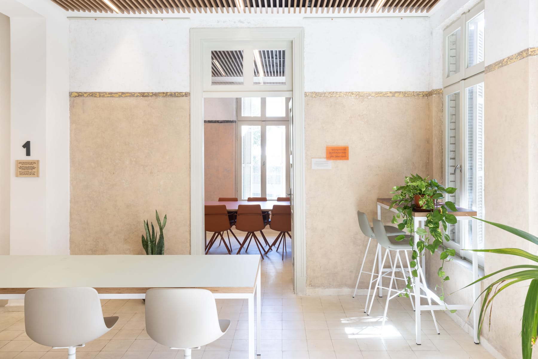 pera-x-base-barpera-chair-by-bt