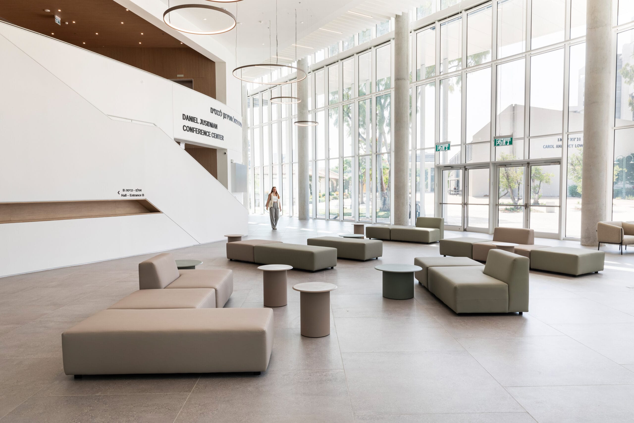 pick-sofa-בייצור-מקומיdrage-table-bt-7-scaled-3