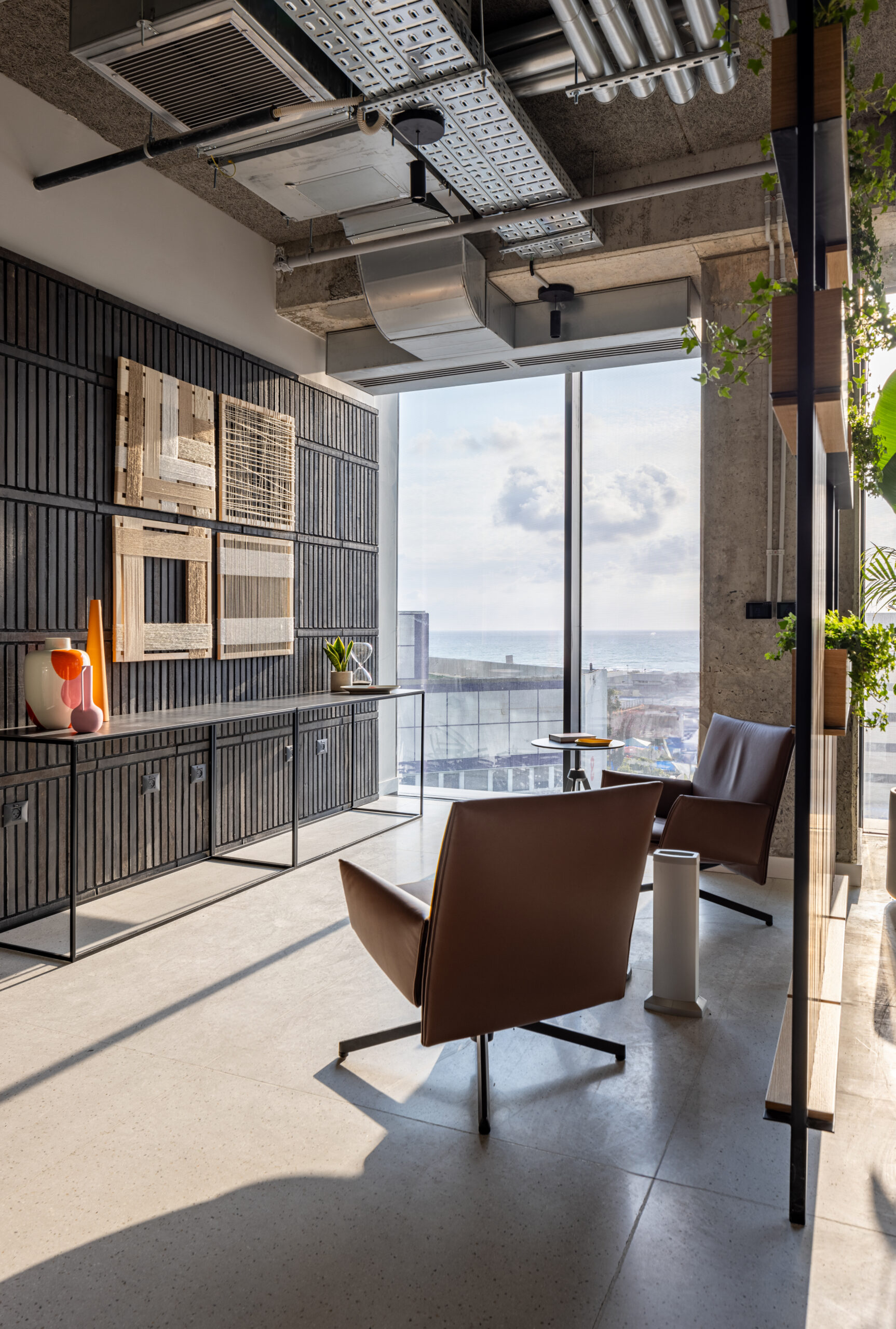 pilot-lounge-knoll-2-scaled-3