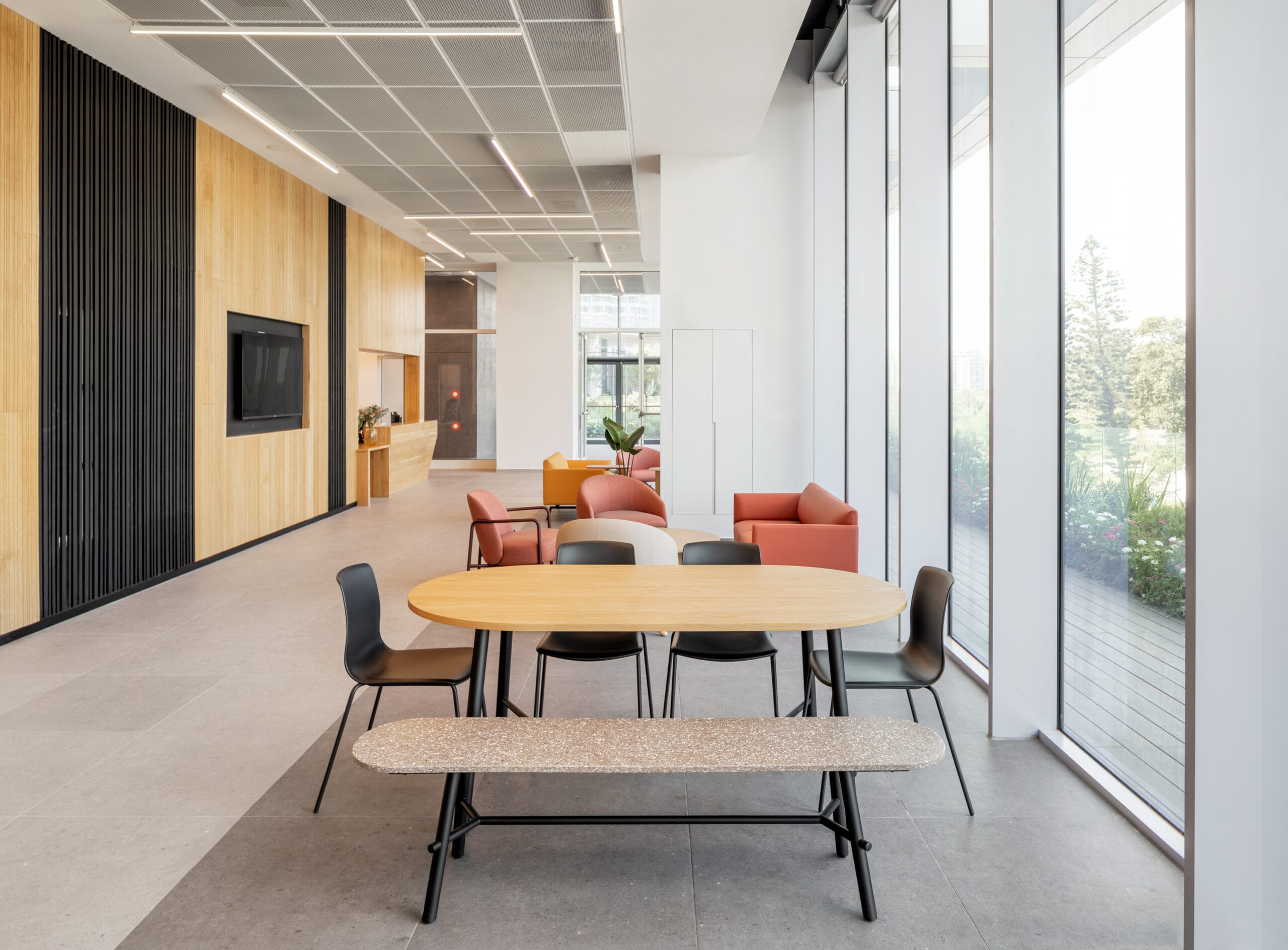 record-benchtable-infinitirest-chair-bt-scaled-1