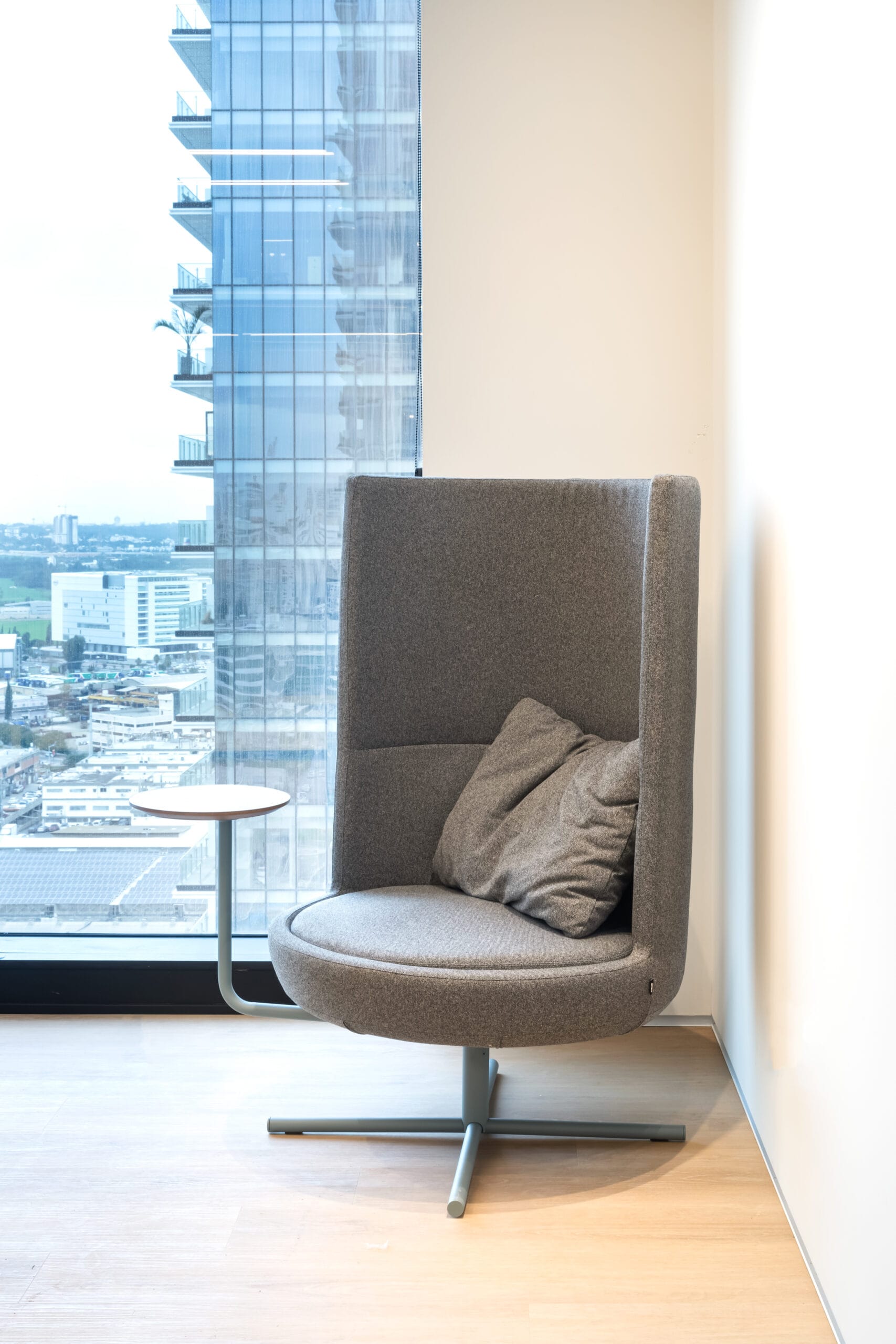 round-private-bt-scaled-3