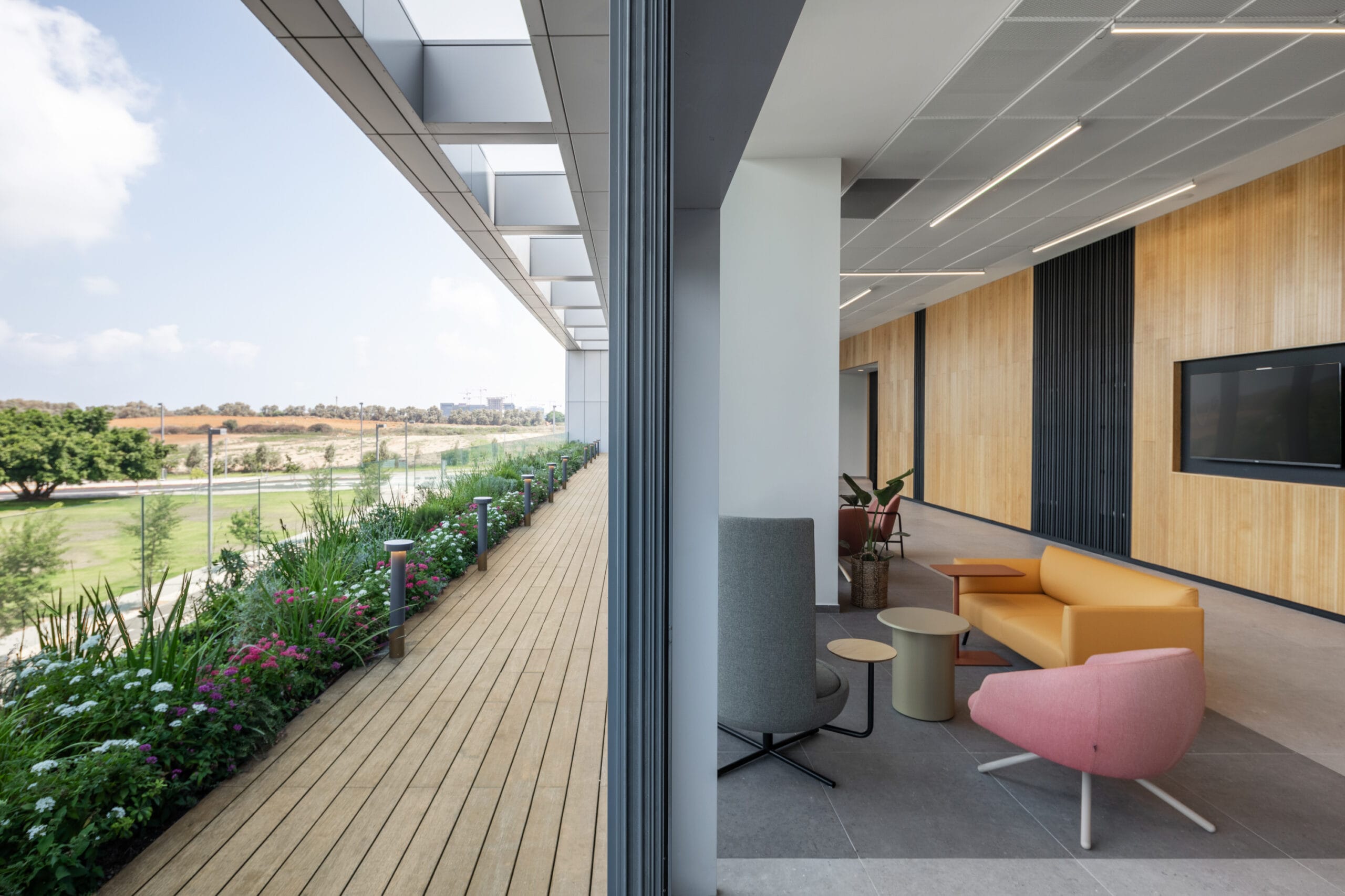 roundbonnyfernoled-sofadrage-table-bt-scaled-1