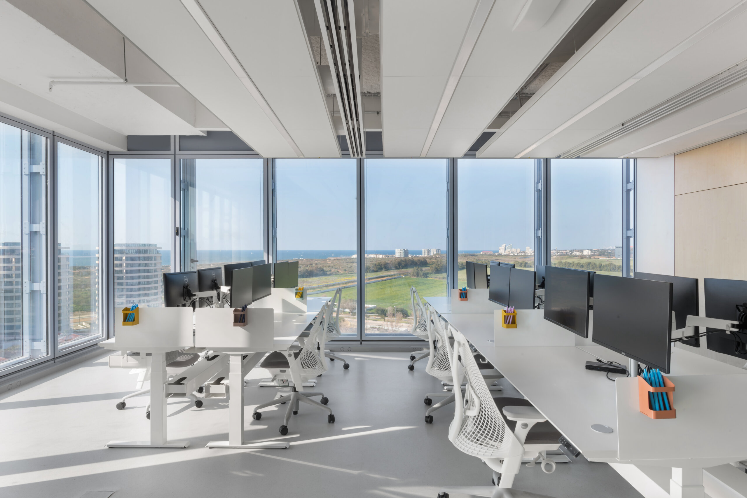 sayl+lima monitor arms (7)