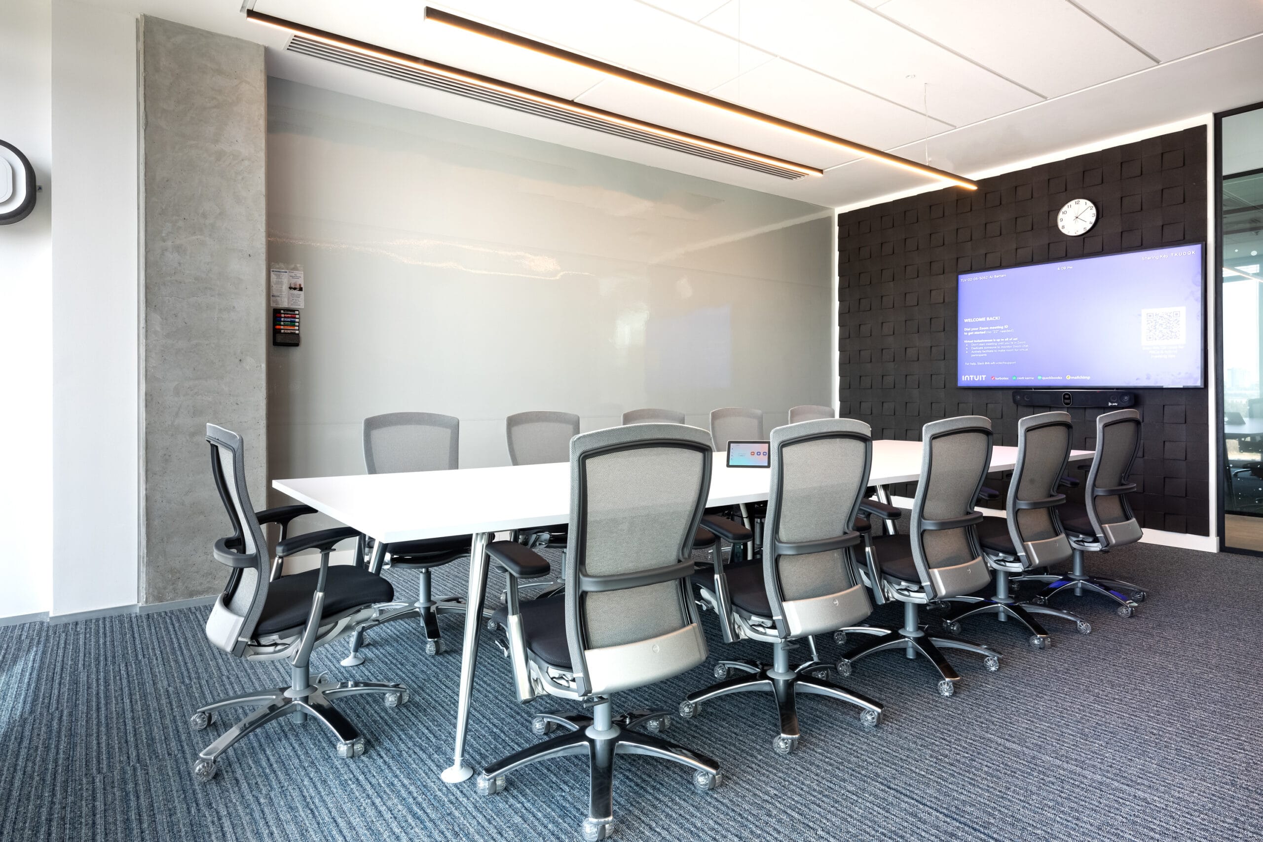 scope-meeting-tablelife-chair-knoll-4-scaled-3