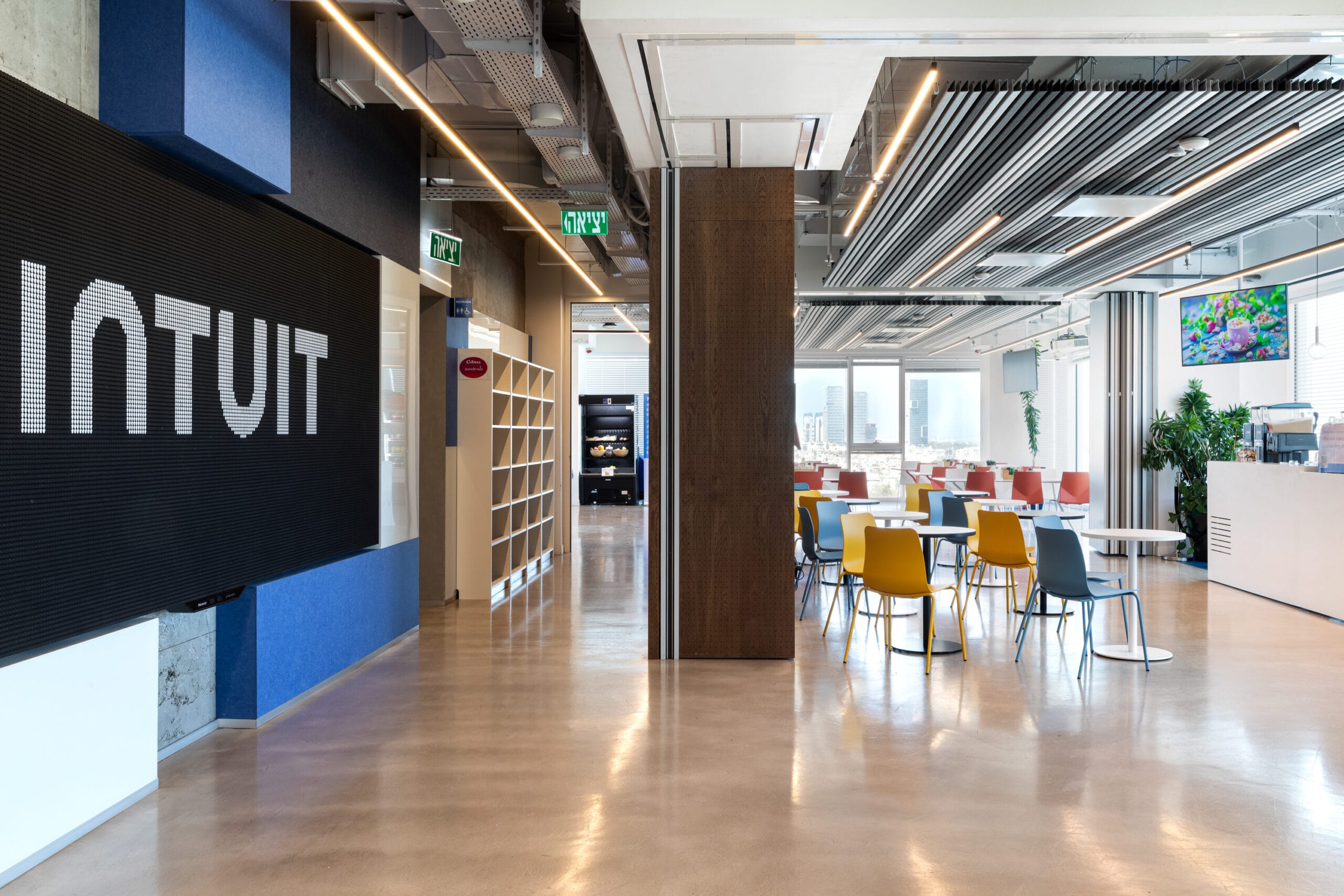 tier-tablepoly-chair-by-herman-miller-5-scaled-3