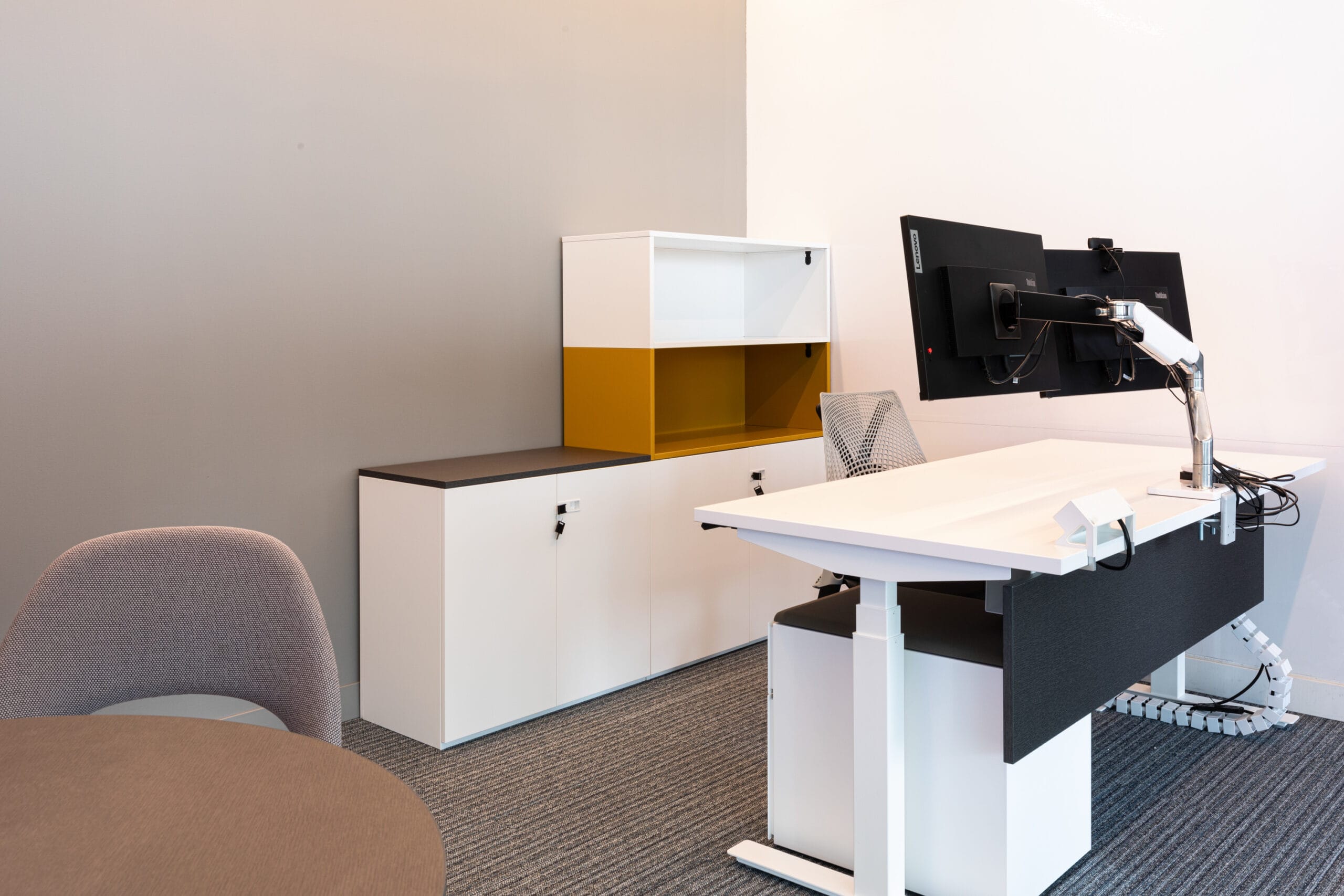 tone-tablecolourfold-storage-knoll-3-scaled-3