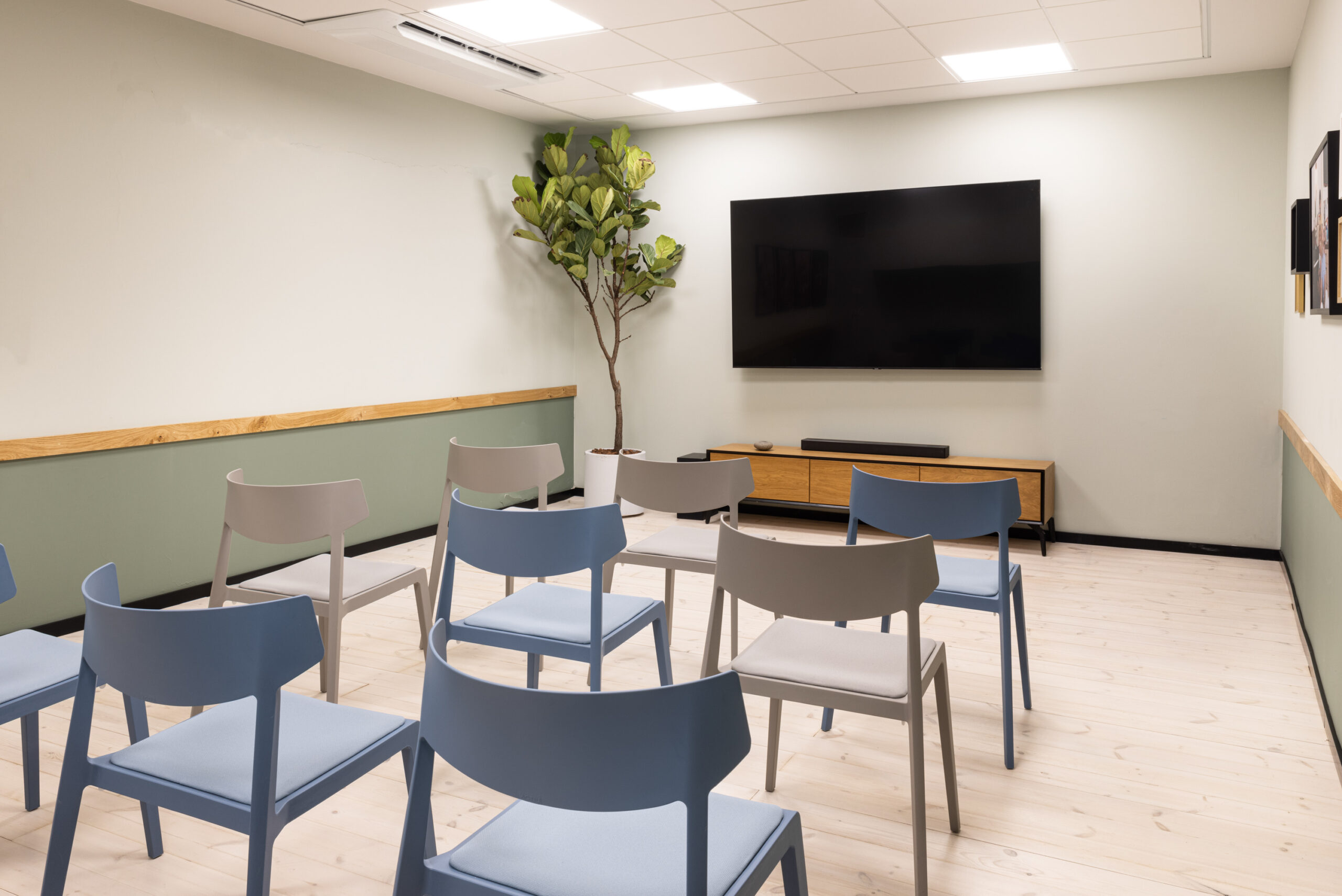 wing-chair-actiu-3-scaled-4