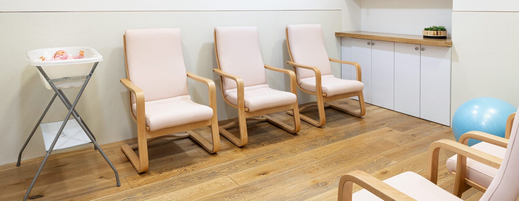 כורסה-דנה-פיטרו-5-2-e1730993084819-1