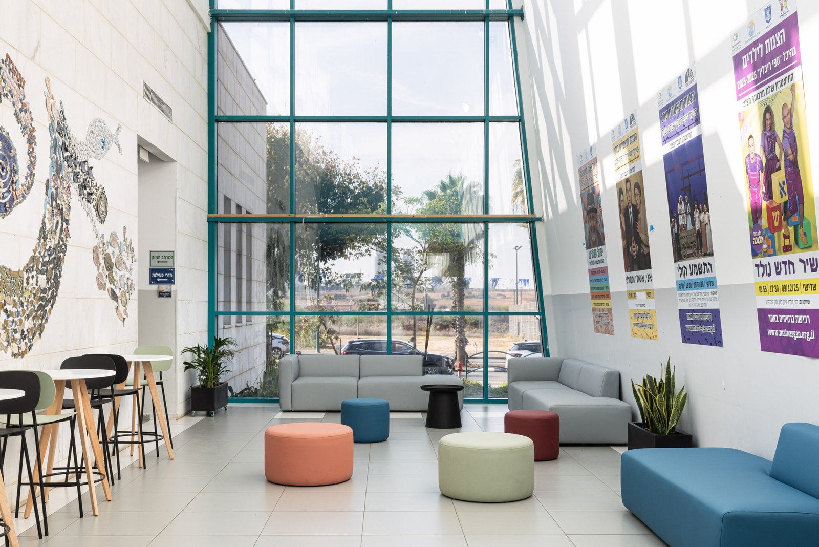 ספות-בייצור-מקומי-פופים-ROUNDA-11-scaled-1