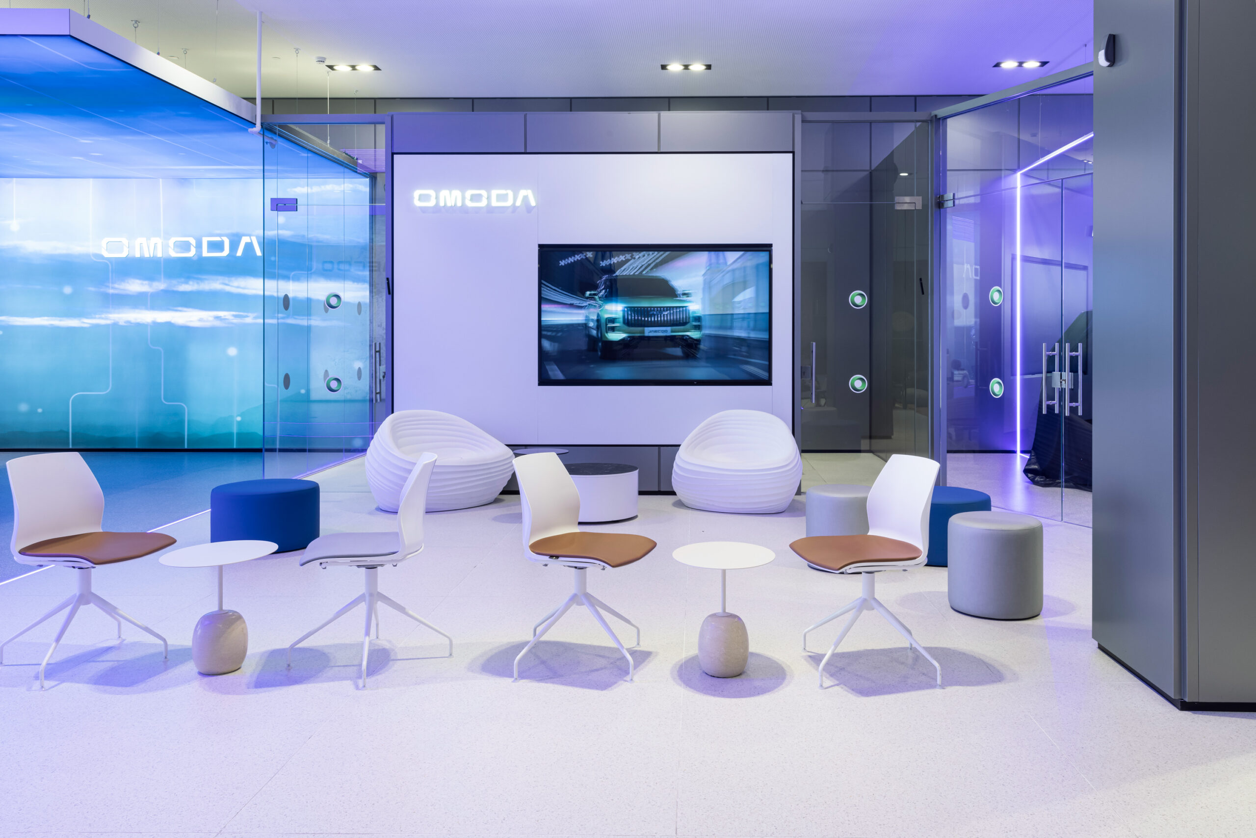 פוף-בייצור-מקומיlato-table-traditionriver-armchair-Pitaro-scaled-1