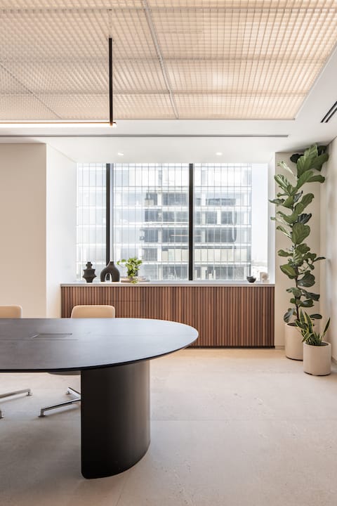 שולחן-ישיבות-בייצור-פיטרו-5-3