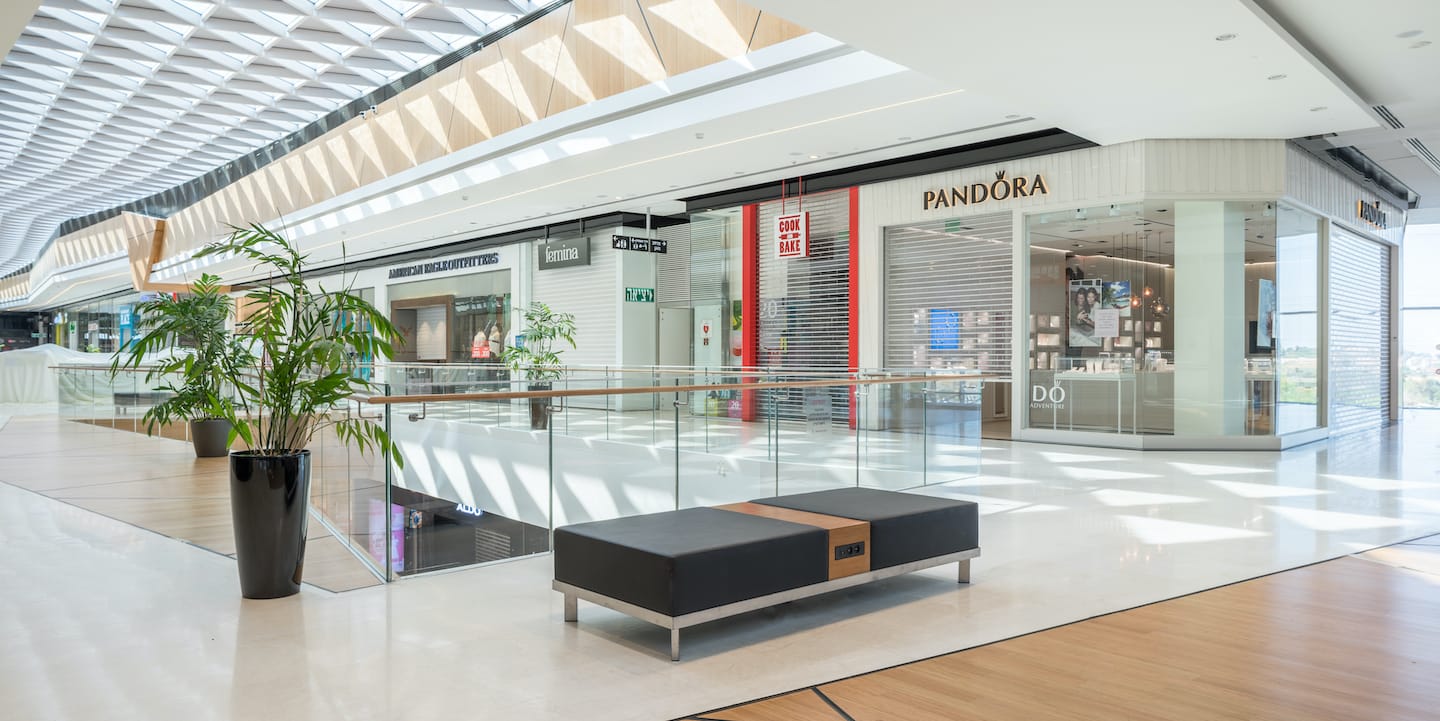 ‎⁨ספסל-המתנה-נגרות-אומן-פיטרו-7-1440x720⁩