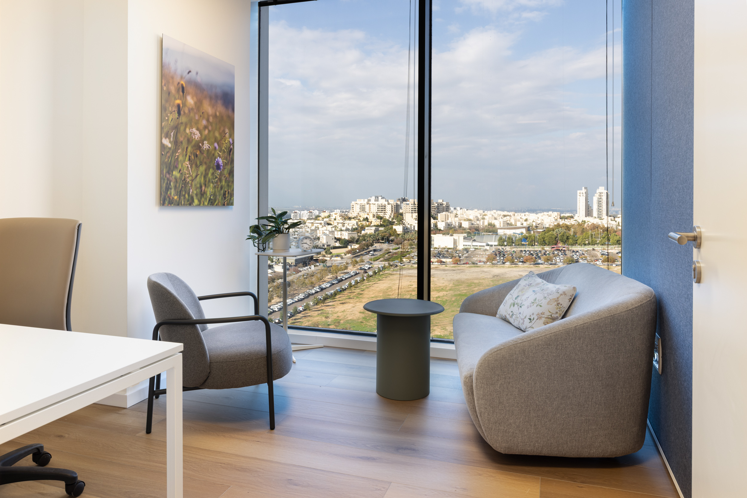 ferno armchair+drage table by b&t+diego by pedrali+ספה BOB בייצור מקומי (2)