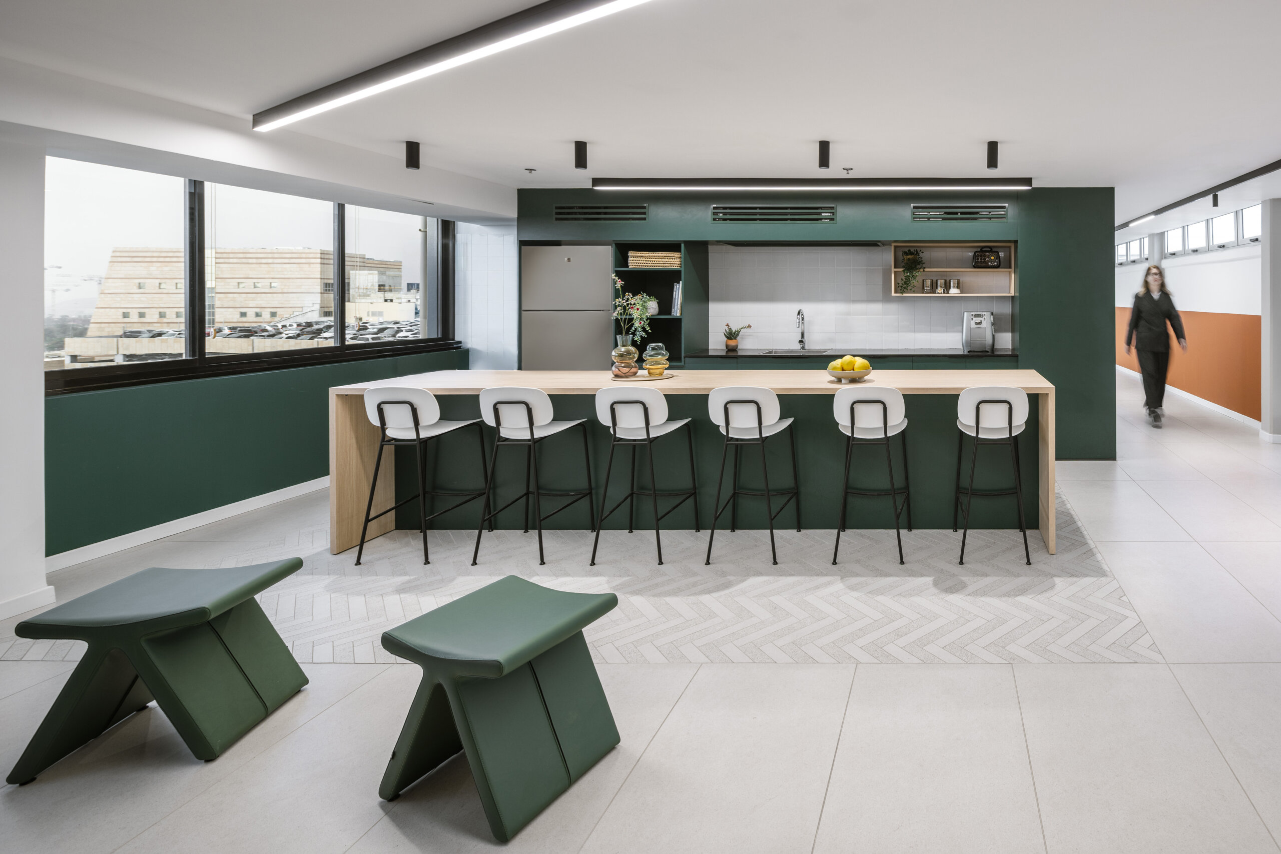 Pi pouf by B&T+tondina bar stool OMP