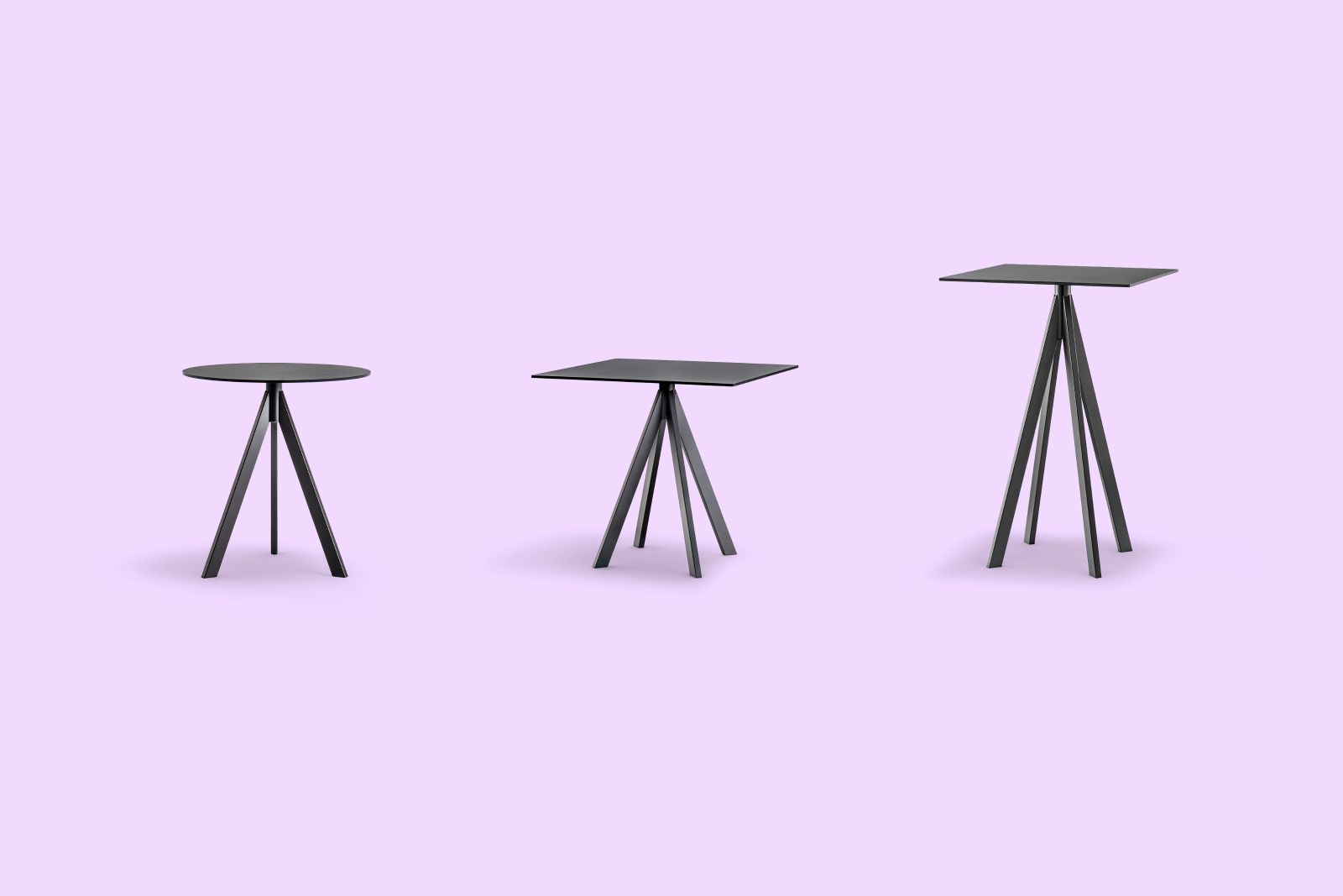 arki-base-family-postcard