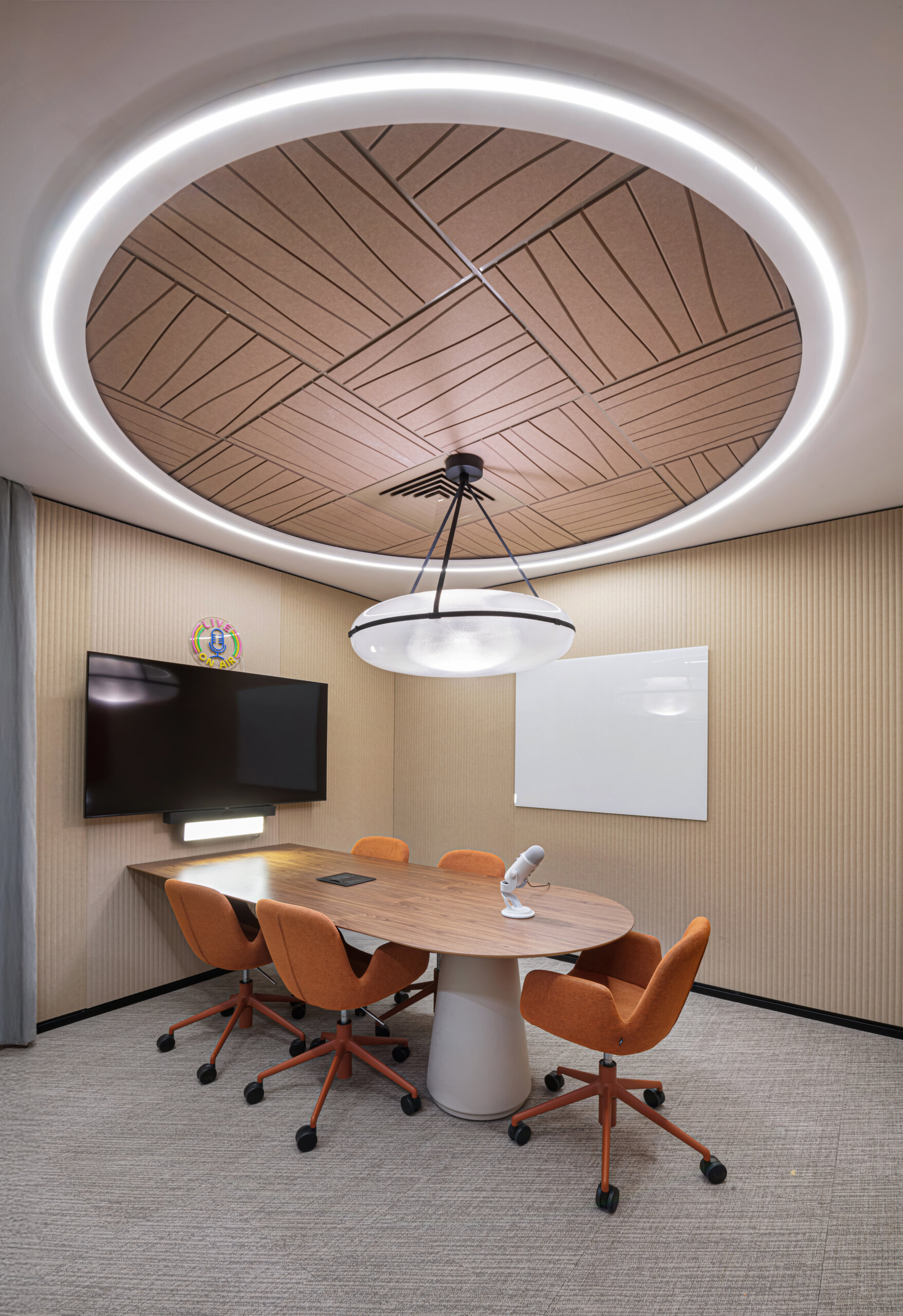 dorik by actiu+daisy by B&T (2)