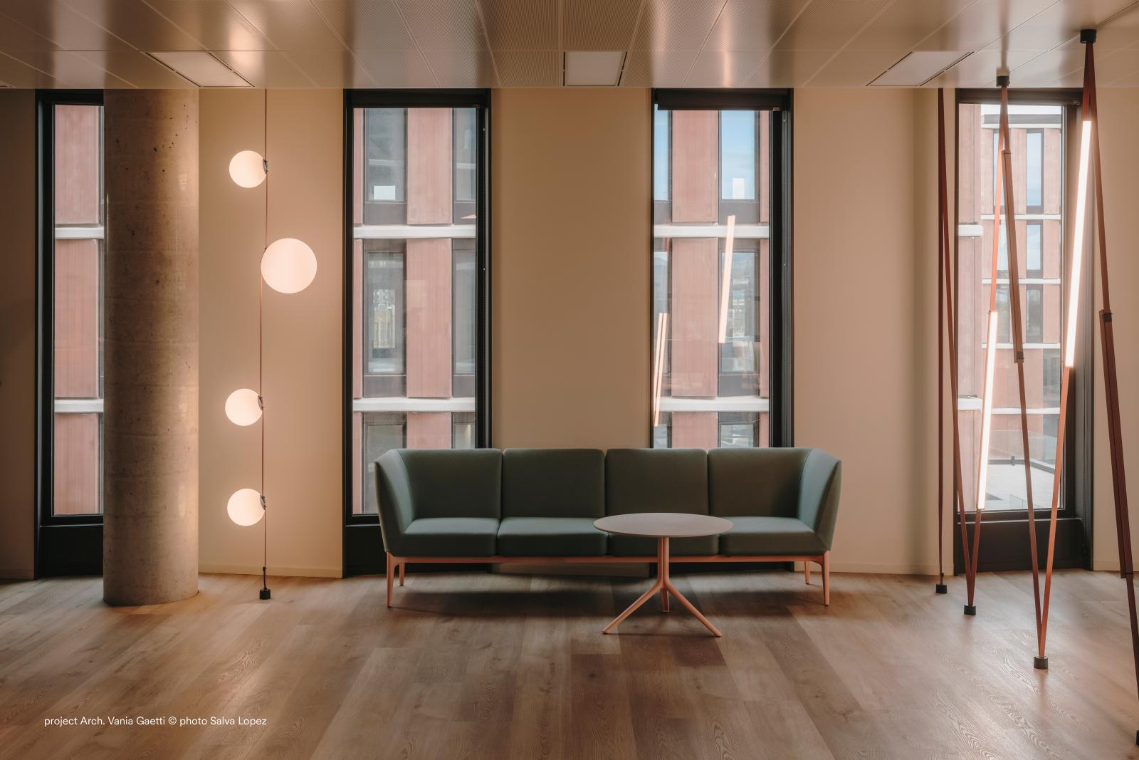 sauvage-tv-barcellona-spagna-ref-02