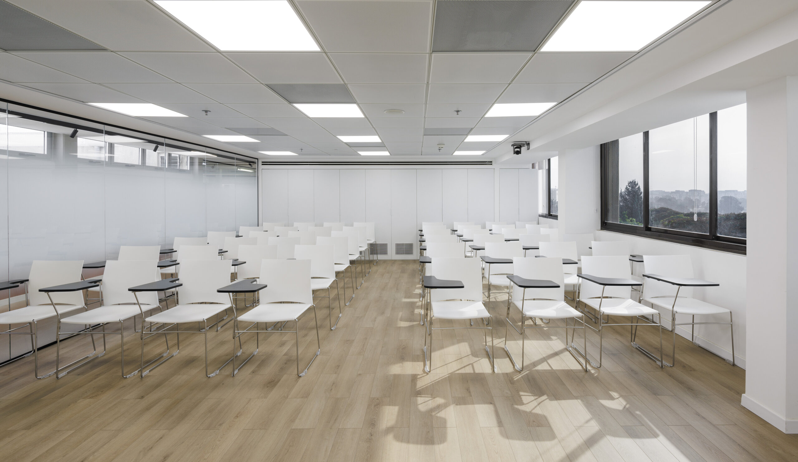 web with tablet by Omp